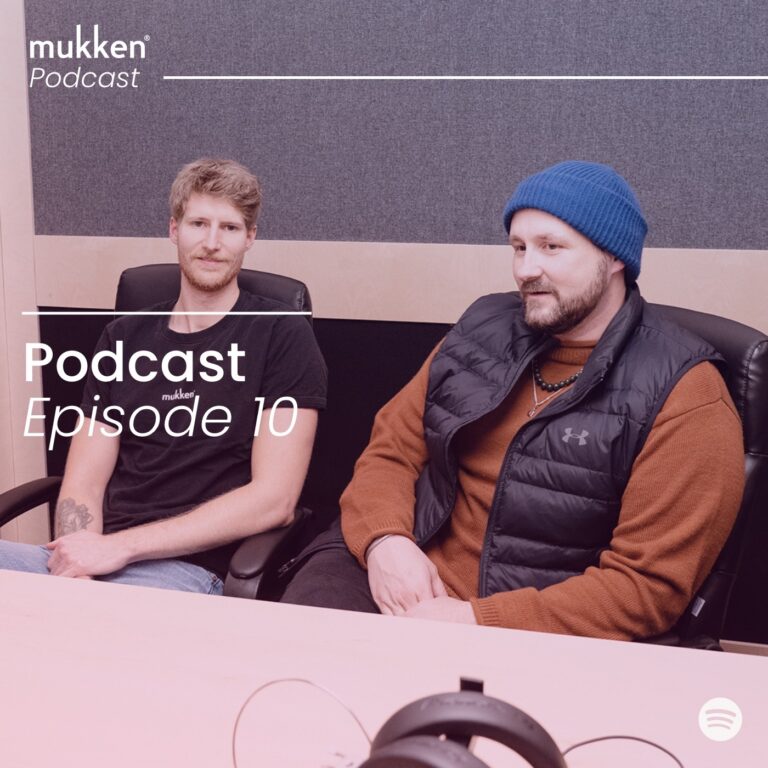 Florian Künstler und Leif Weibrecht gemeinsam in den Podcast Studios in Hamburg zum Thema Singer Songwriter*in & Musikbusiness.